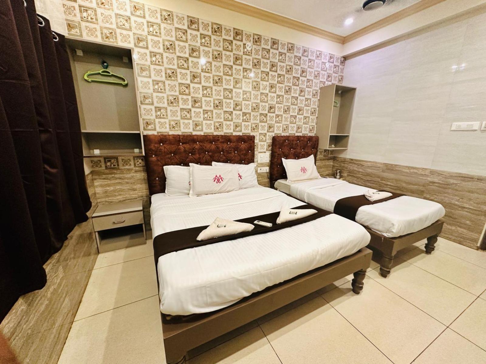 Marina Palace Chennai Eksteriør bilde